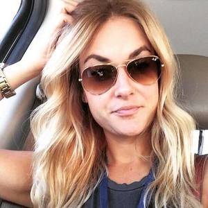 Meet your Posher, Siea